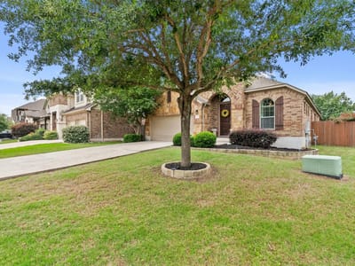 Living area at 535 Oyster Crk - 3 bed 2 bath home
