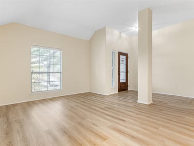 Property photo 5 at 537 Bluehaw DR - 3 bed 2 bath home