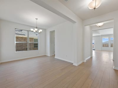 Property photo 4 at 537 Redding WAY - 4 bed 3 bath home