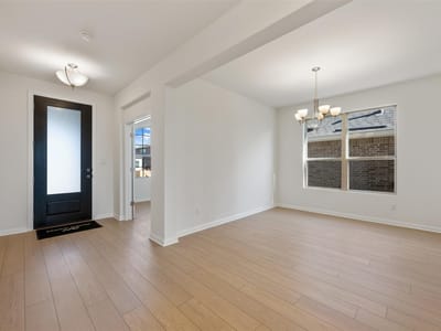 Property photo 5 at 537 Redding WAY - 4 bed 3 bath home