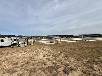 Photo 5 of 38 at 5386 Ranch Road 1376 Rd Unit #133 - Fredericksburg, Fredericksburg, TX