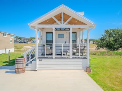Photo 2 of 27 at 5386 Ranch Road 1376 Unit #88 - 2 bed 1 bath home