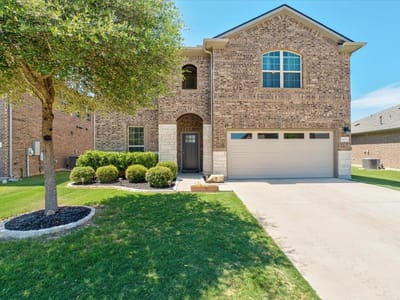 Living area at 5408 Vanner PATH - 4 bed 2 bath home