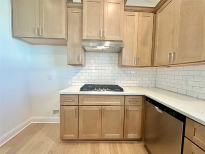 Bathroom at 541 Porter Country PKWY - 3 bed 2 bath home