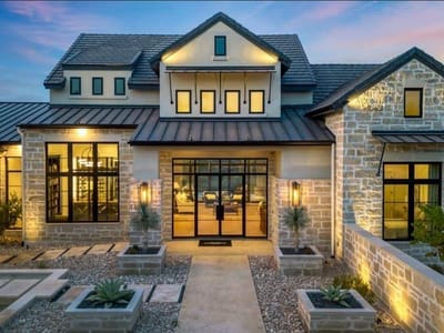 Primary bedroom at 542 Arborland Dr - Villa Torre, Georgetown, TX