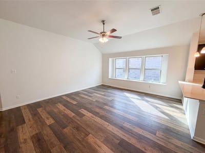 Kitchen at 543 Tanda LN - 3 bed 2 bath home