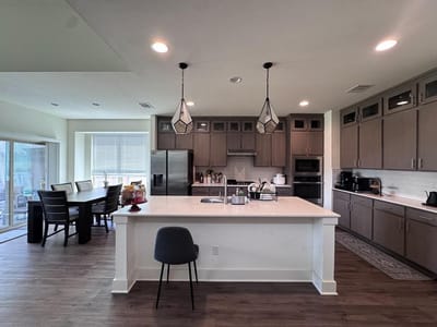 Property photo 5 at 545 Elm Green ST - 5 bed 3 bath home