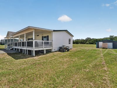Property photo 3 at 548 Casen ST - 3 bed 2 bath home