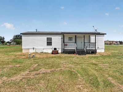 Property photo 4 at 548 Casen ST - 3 bed 2 bath home
