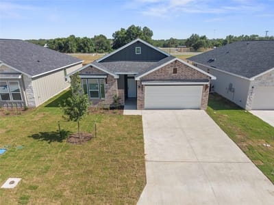 Primary bedroom at 548 Gus LOOP - 4 bed 2 bath home