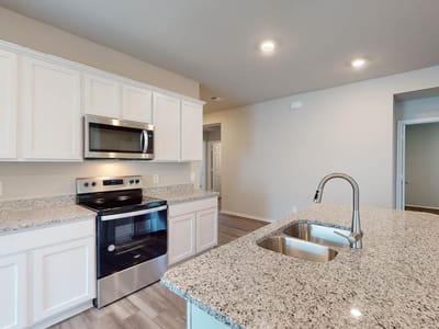 Property photo 3 at 548 Hector LOOP - 4 bed 2 bath home