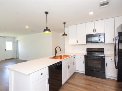 Bathroom at 548 Rancho Del Cielo Loop - 3 bed 2 bath home