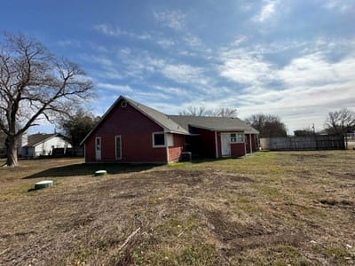 Property photo 2 at 548 Spring River DR - 4 bed 2 bath home