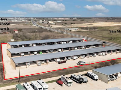 Kitchen at 5485 Airport Highway 21 - Thomas G McGehee Surv, Maxwell, TX