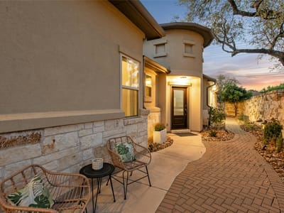 Photo 5 of 40 at 549 Clubhouse DR Unit #G - 2 bed 2 bath home