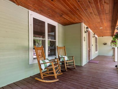 Primary bedroom at 550 League Line Rd - 4 bed 5 bath home
