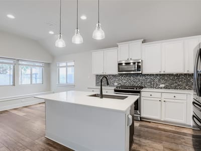 Property photo 4 at 550 Nautical LOOP - 3 bed 2 bath home