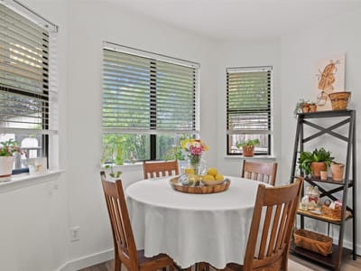Property photo 5 at 5506 S Pleasant Valley RD - 5 bed 2 bath home