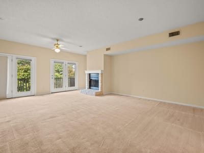 Property photo 3 at 5512 Oakwood CV Unit #162 - 3 bed 2 bath home