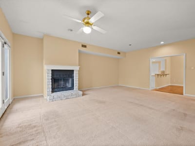 Property photo 4 at 5512 Oakwood CV Unit #162 - 3 bed 2 bath home
