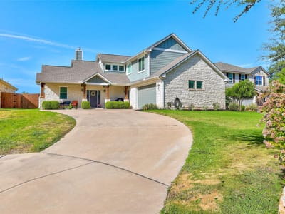 Property photo 2 at 555 River Bluff CIR - 3 bed 2 bath home