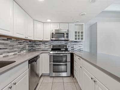 Primary bedroom at 5601 Woodrow Ave - 1 bed 1 bath home