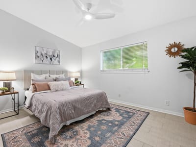 Living area at 5601 Woodrow Ave Unit #3-113 - 1 bed 1 bath home