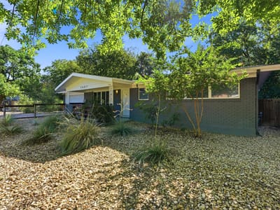 Property photo 2 at 5607 Berkman DR - 3 bed 2 bath home