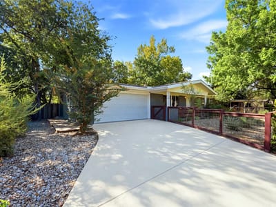 Property photo 3 at 5607 Berkman DR - 3 bed 2 bath home