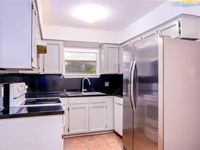 Photo 4 of 23 at 5608 Cougar DR Unit #118 - 2 bed 2 bath home