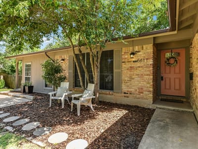 Property photo 2 at 5611 Mapleleaf DR - 4 bed 3 bath home