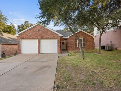 Property photo 2 at 5613 Lomita Verde CIR - 4 bed 2 bath home