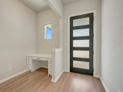 Living area at 570 Darley Oak Dr - 3 bed 2 bath home