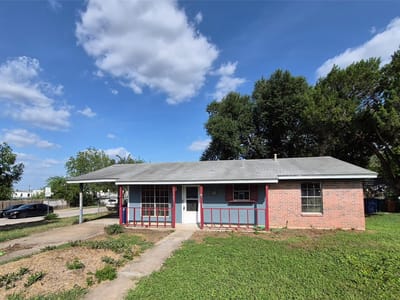 Property photo 4 at 5701 Glen Meadow DR - 2 bed 2 bath home