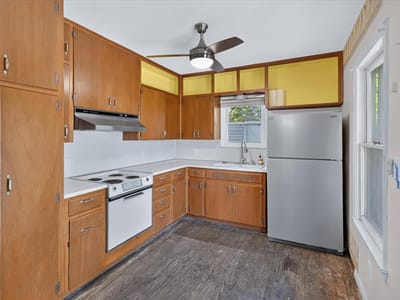 Property photo 2 at 5701 Link Ave - 2 bed 1 bath home