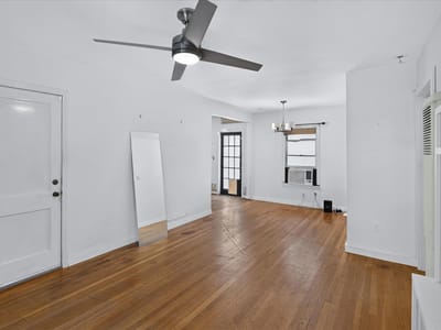 Property photo 4 at 5701 Link Ave - 2 bed 1 bath home