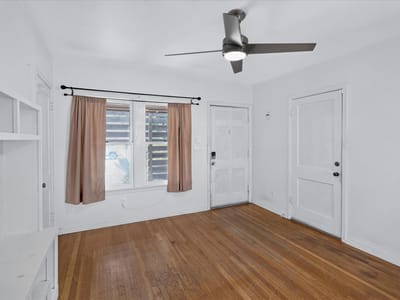 Property photo 5 at 5701 Link Ave - 2 bed 1 bath home