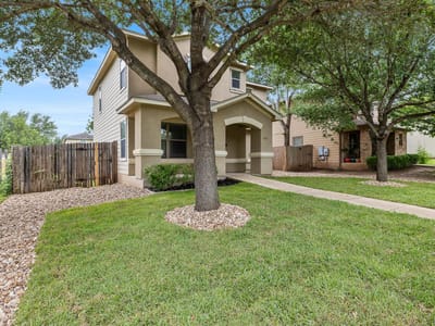 Property photo 2 at 5705 Viewpoint DR - 3 bed 2 bath home