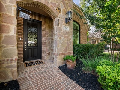 Property photo 3 at 571 Aspen DR - 4 bed 3 bath home