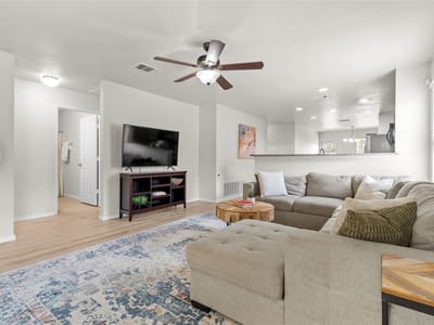 Property photo 4 at 5713 Knoll Pines PASS - 3 bed 2 bath home