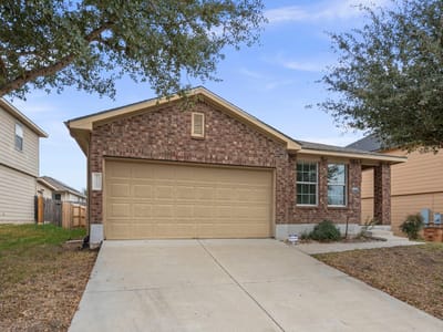 Living area at 5713 Nelson Oaks Dr - 3 bed 2 bath home