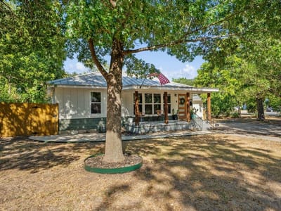 Property photo 3 at 5714 Avenue D - 4 bed 3 bath home