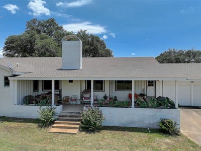 Primary bedroom at 5715 Texas 159 Hwy - 4 bed 2 bath home