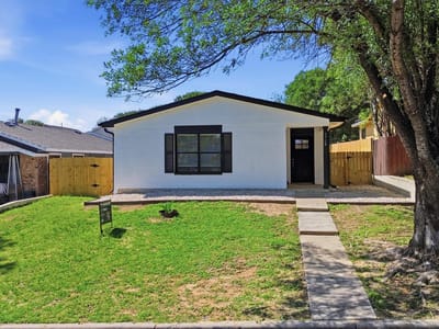 Primary bedroom at 5728 Pinon Vista DR - 3 bed 2 bath home