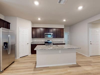 Property photo 4 at 573 Hector LOOP - 3 bed 2 bath home