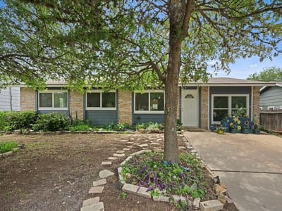 Living area at 5800 Breezewood DR - 4 bed 2 bath home