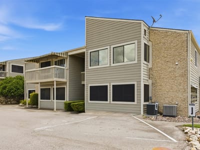 Photo 5 - 5801 Thunderbird ST Unit #B-22 Photo 5 of 37 at 5801 Thunderbird ST Unit #B-22 - 2 bed 2 bath home
