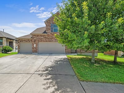 Property photo 2 at 5817 Minerva CV - 5 bed 3 bath home