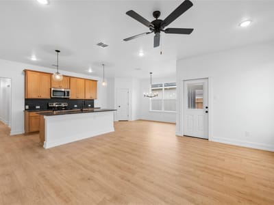 Kitchen at 584 Gus LOOP - 4 bed 2 bath home