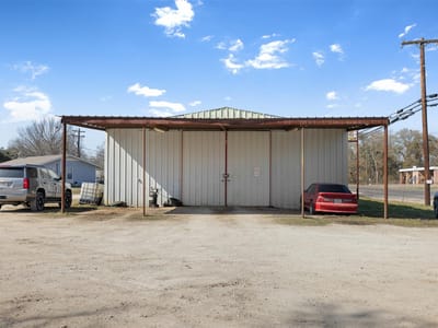 Primary bedroom at 585 State Highway 36 N - Lewis Add, Caldwell, TX